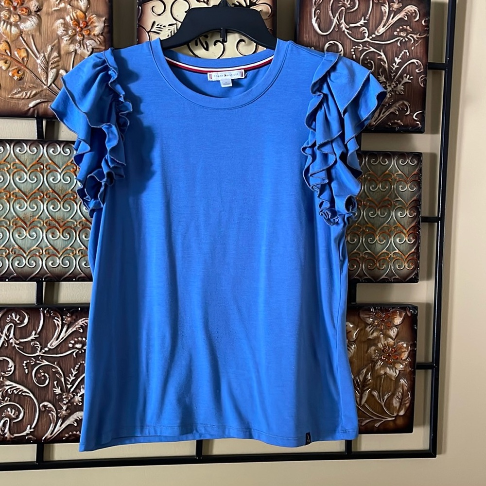 Tommy Hilfiger ruffle sleeve top size medium